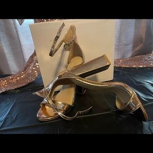 Fashion rose gold metallic heels